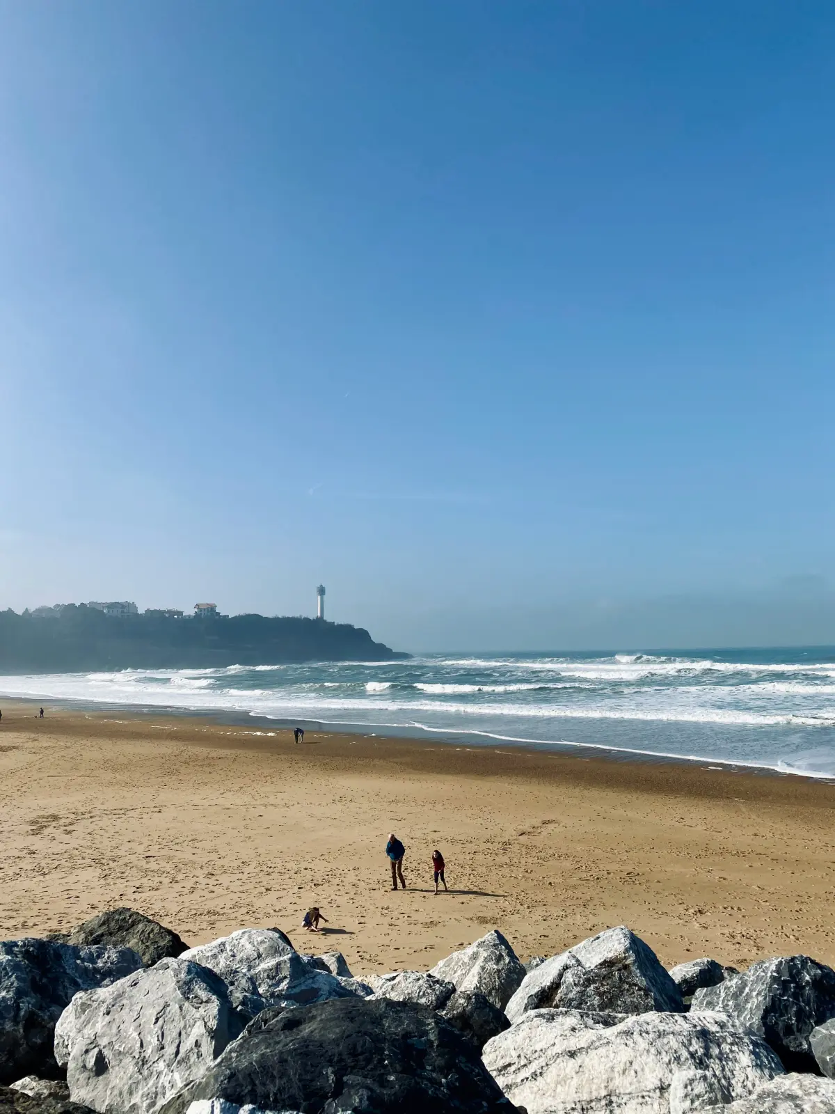 Vue d'Anglet et ses copropriétés en bord d'océan — Gentil Syndic