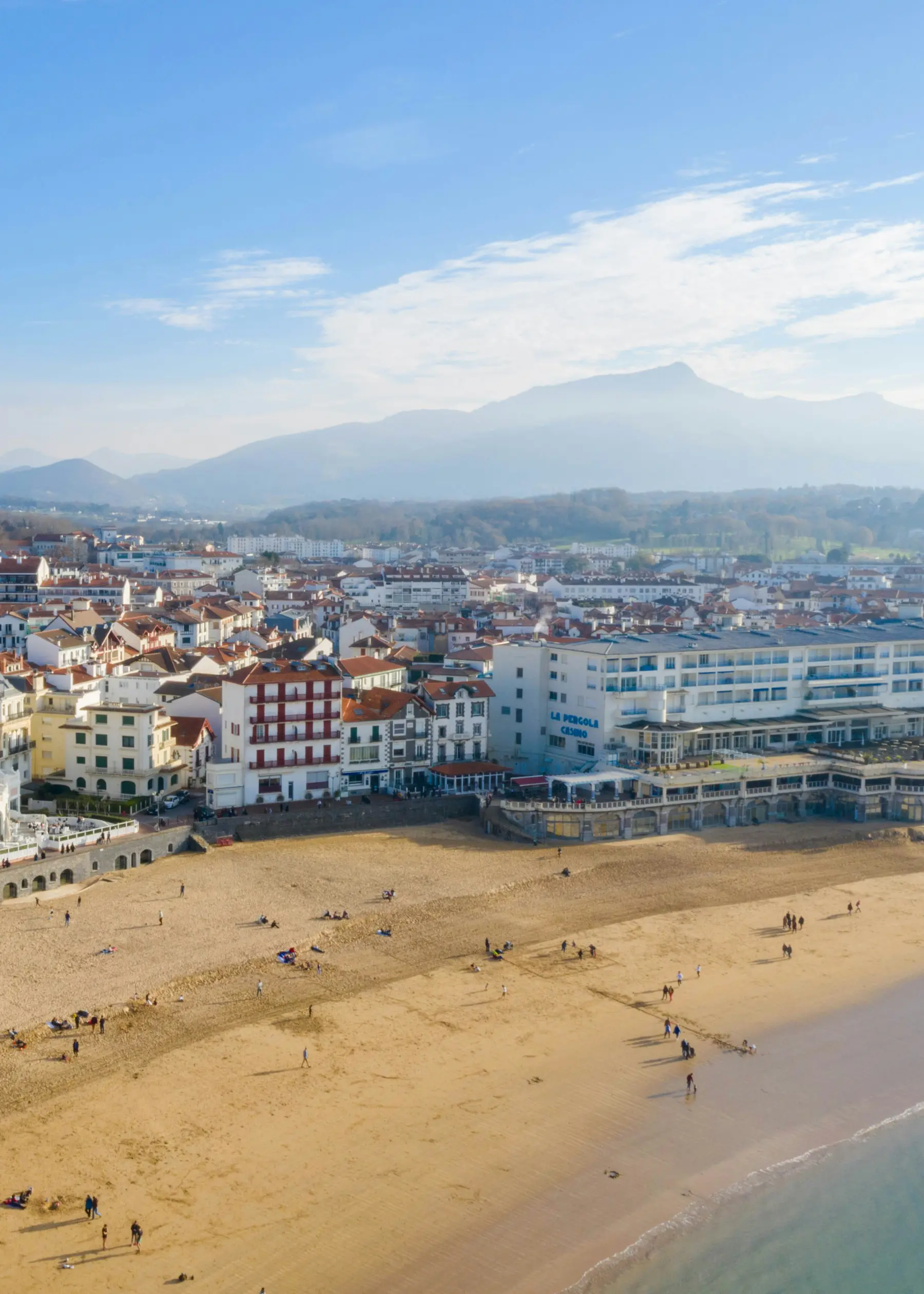 Vue du port et des copropriétés de Saint-Jean-de-Luz — Gentil Syndic
